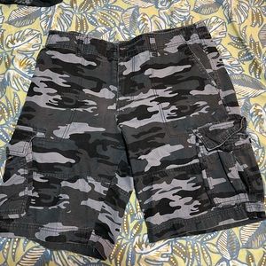 Mossimo cargo shorts